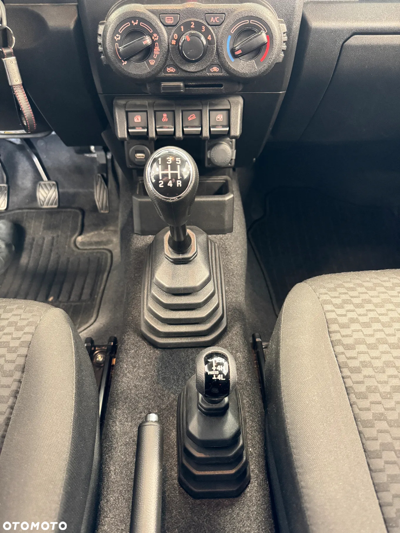 Suzuki Jimny 1.5 Elegance - 9