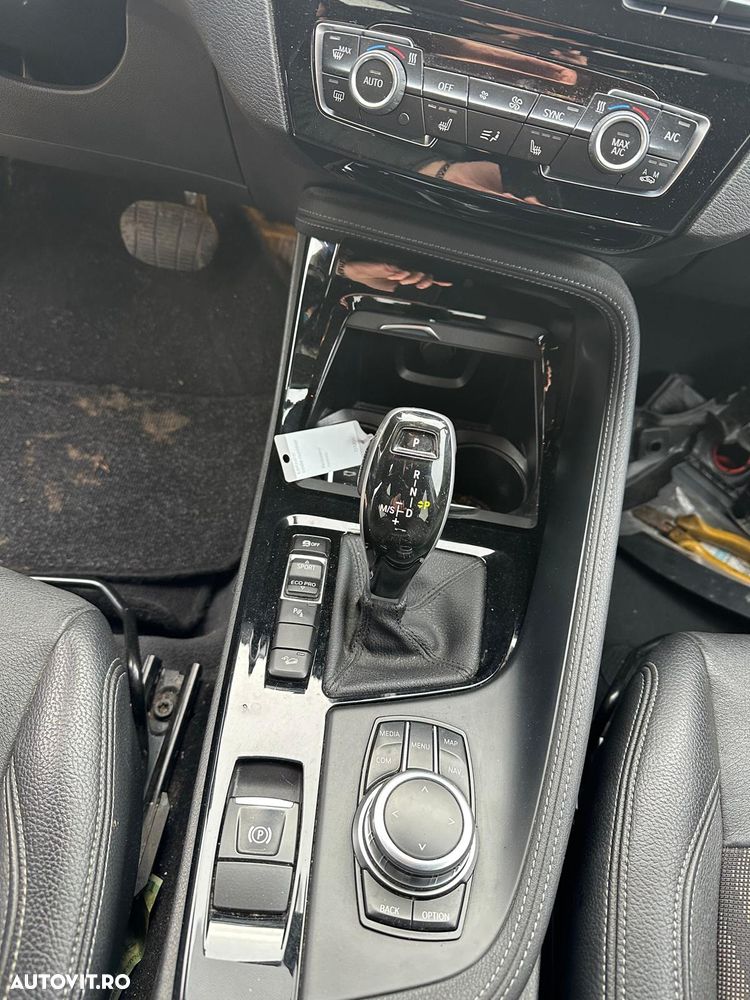 BMW X1 xDrive20d AT - 9