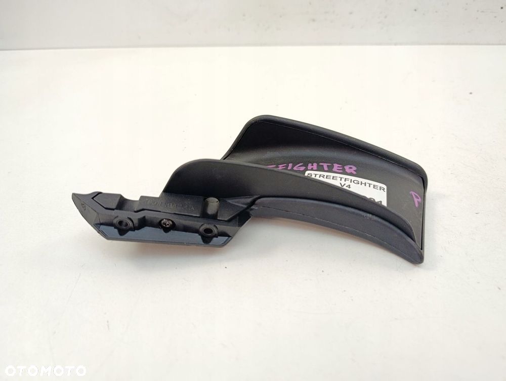 DUCATI STREETFIGHTER V4 LOTKA PŁETWA WYPEŁNIENIE PRAWE - 2