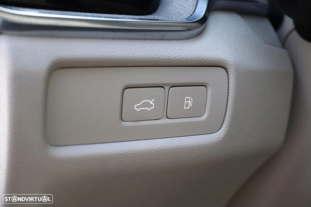 Volvo S60 2.0 T8 PHEV Plus Bright AWD - 26