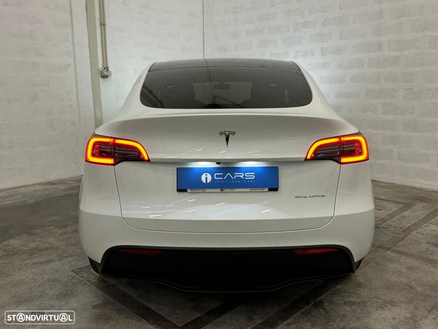 Tesla Model Y Long Range Dual Motor AWD - 9