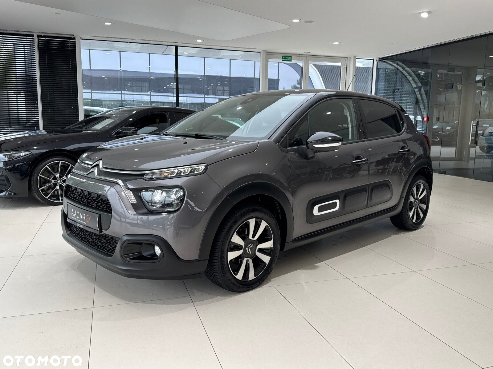 Citroën C3 1.2 PureTech Shine - 2