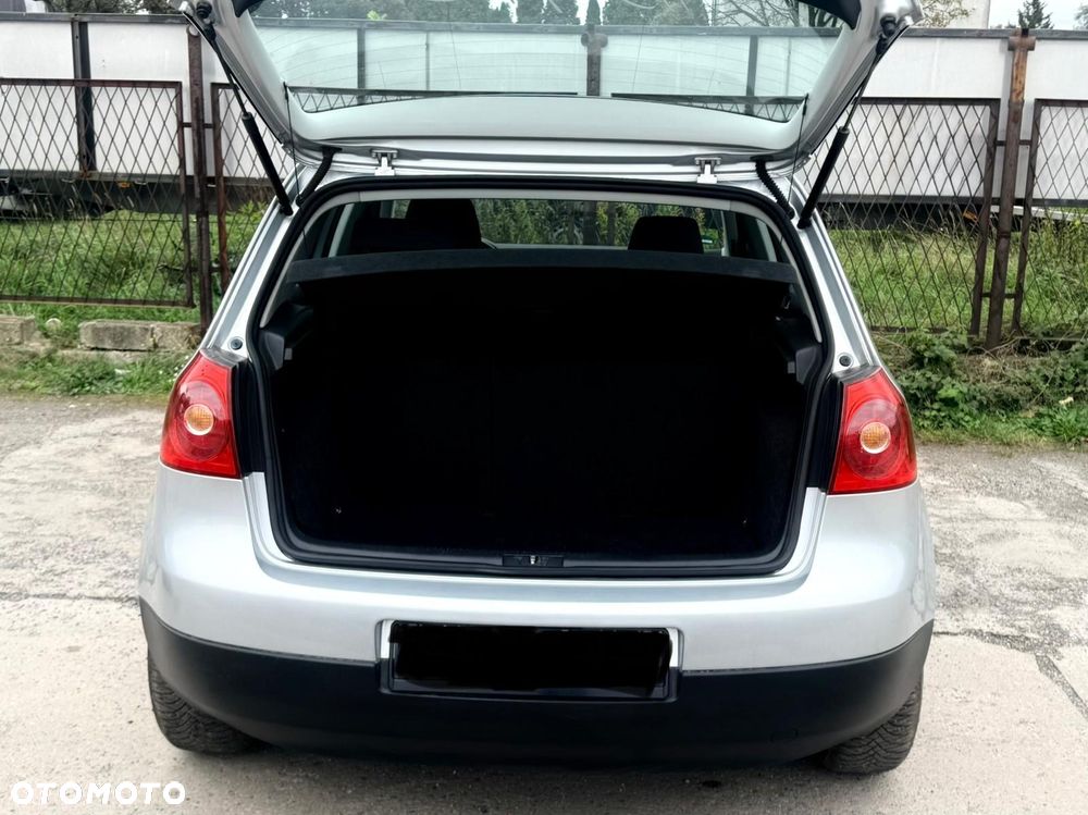 Volkswagen Golf - 6