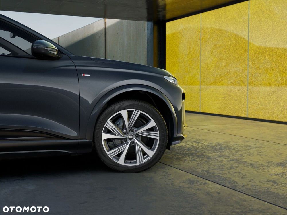 Audi Q6 e-tron - 8