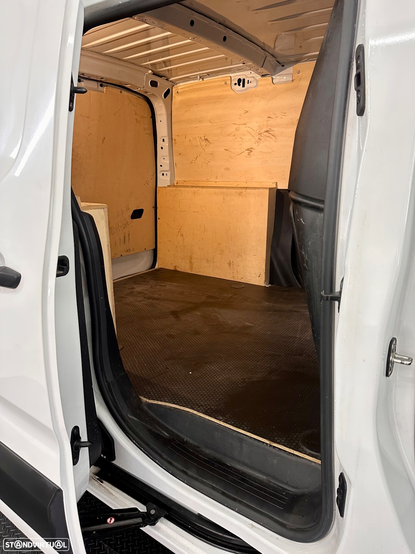 Peugeot Partner 1.5 BlueHDi 100 L2 EHZ Cabine Dupla - 20