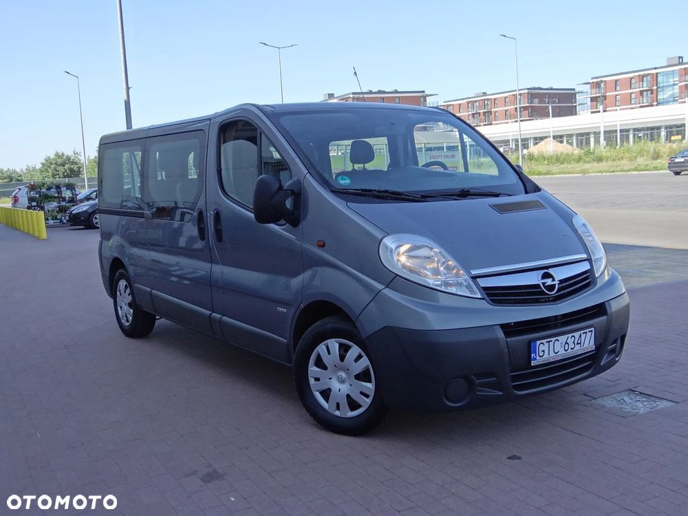 Opel Vivaro - 2