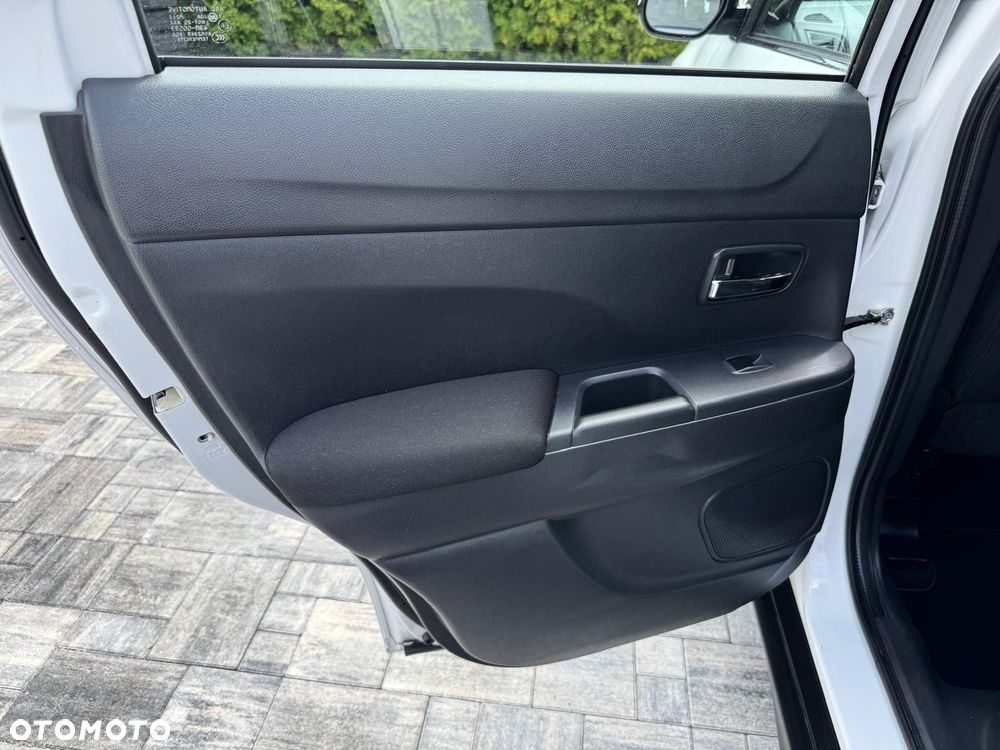 Mitsubishi ASX 1.8 DID Invite 4WD AS&G - 26