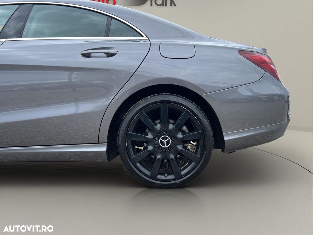 Mercedes-Benz CLA 200 d 7G-DCT Urban - 36