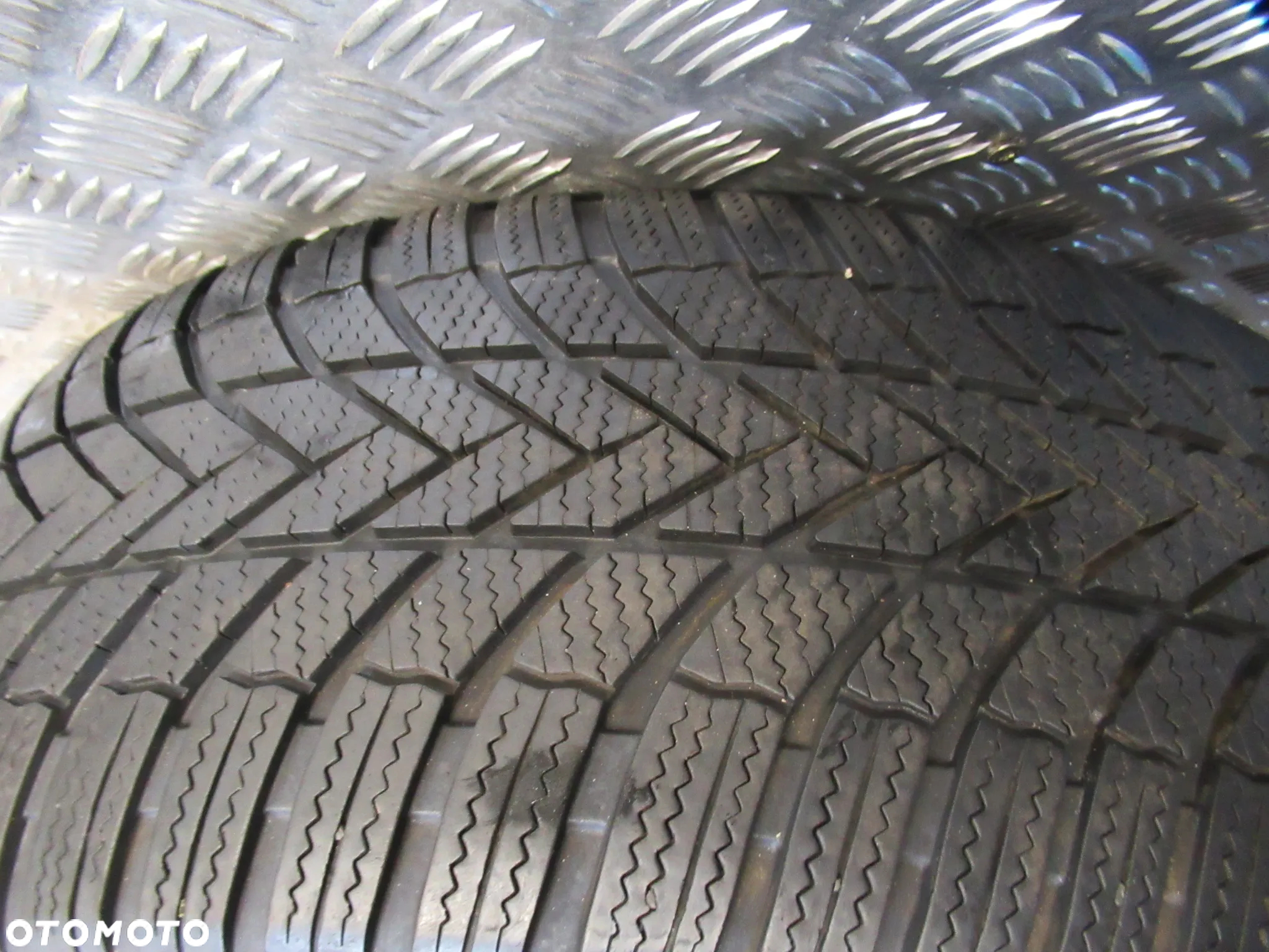 Koła Jeep Wrangler Gladiator Grand Cherokee 7,5Jx18 et44,5 5x127 - 10