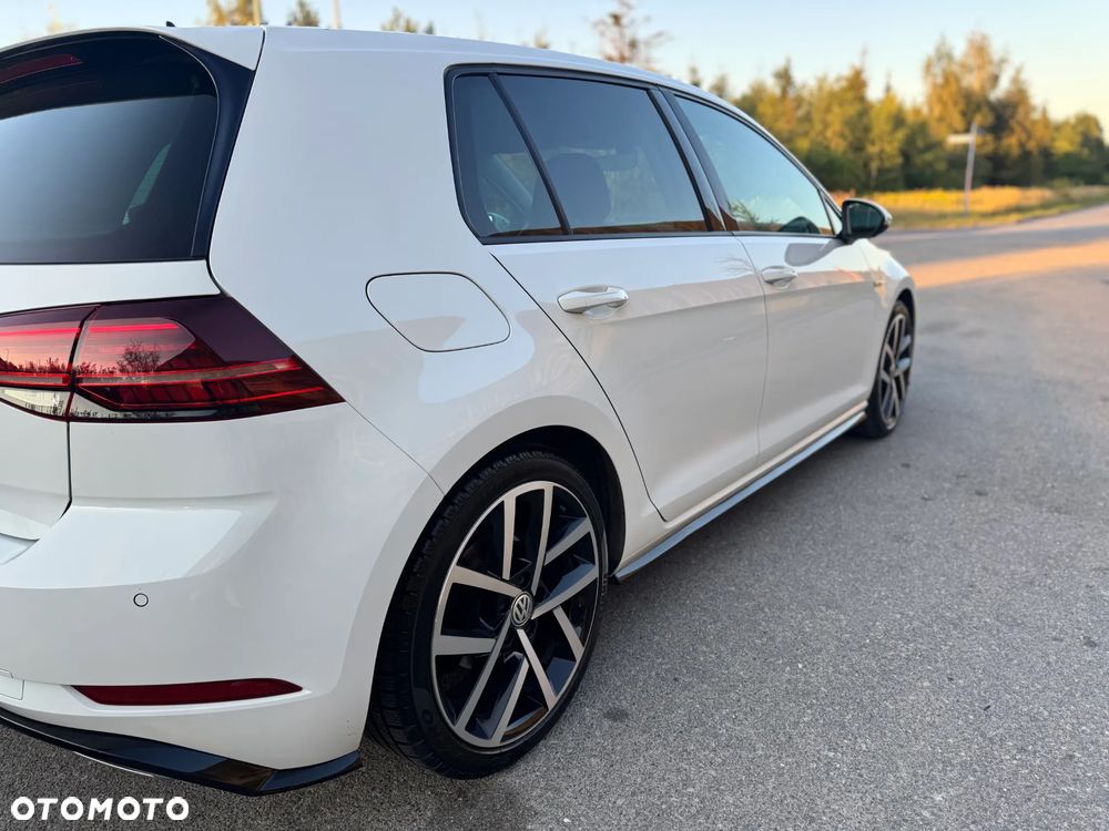 Volkswagen Golf 1.4 TSI BMT Highline - 17