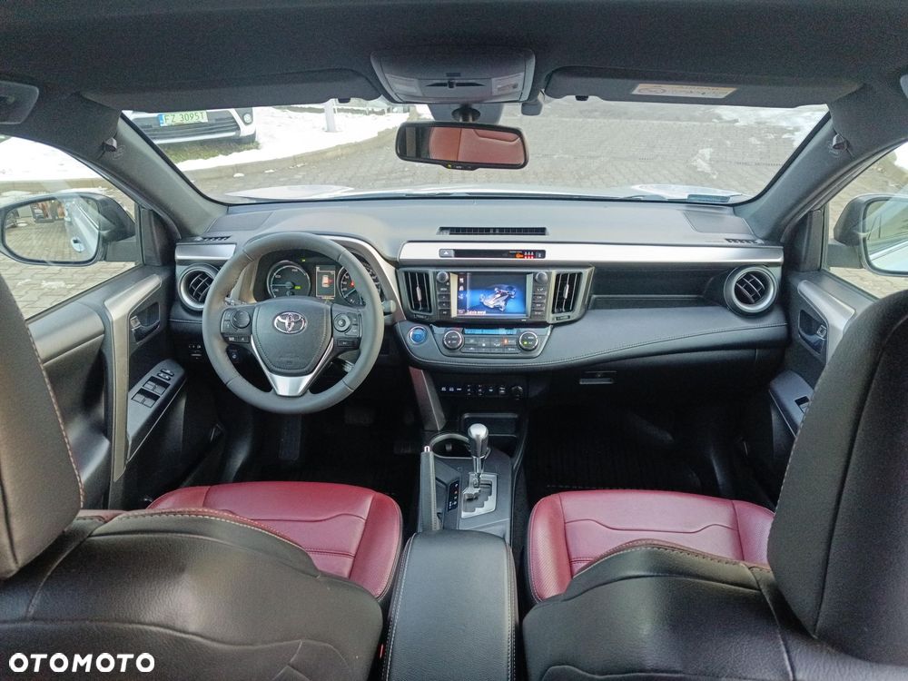 Toyota RAV4 - 11