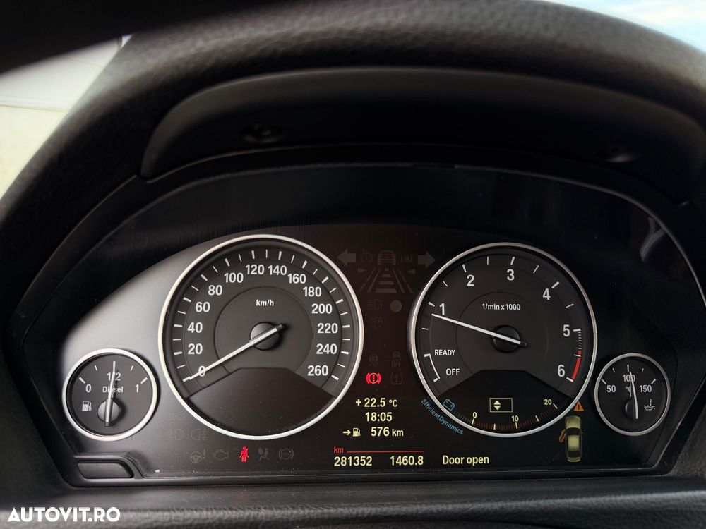 BMW Seria 3 320d Luxury Line - 35