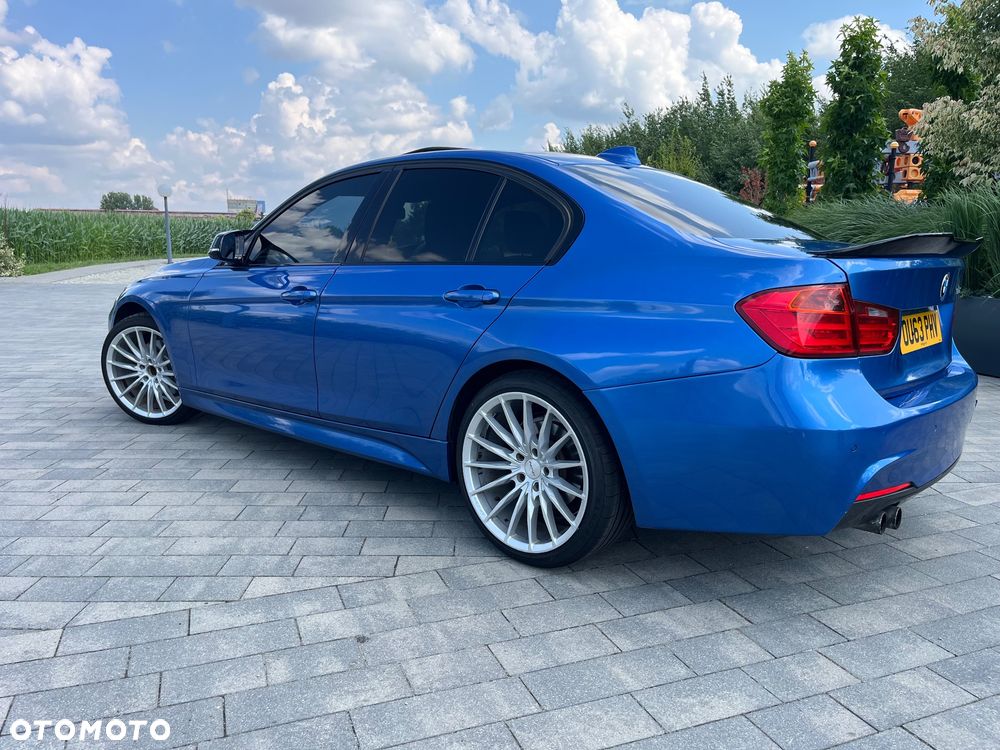 BMW Seria 3 328i M Sport - 9