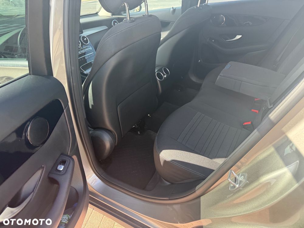 Mercedes-Benz GLC 200 d 4-Matic - 12