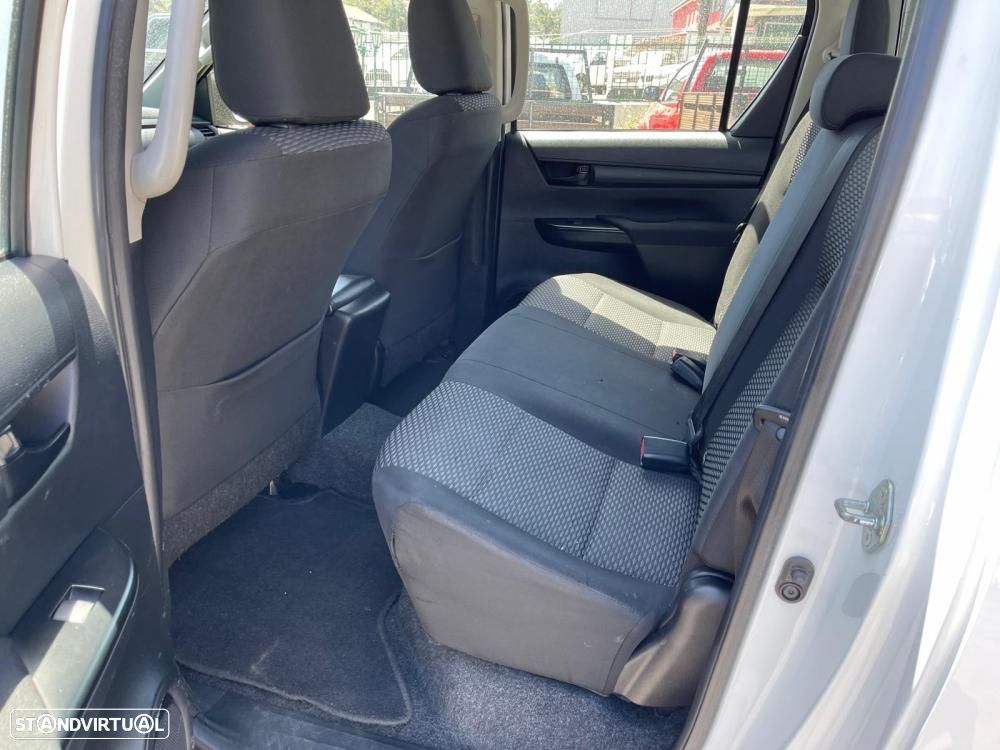 Toyota Hilux HILUX VIII 2.4 D (150CV) - 16