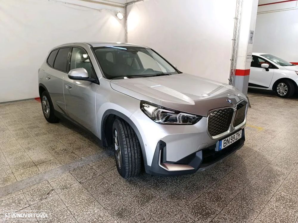 BMW iX1 eDrive20 - 4