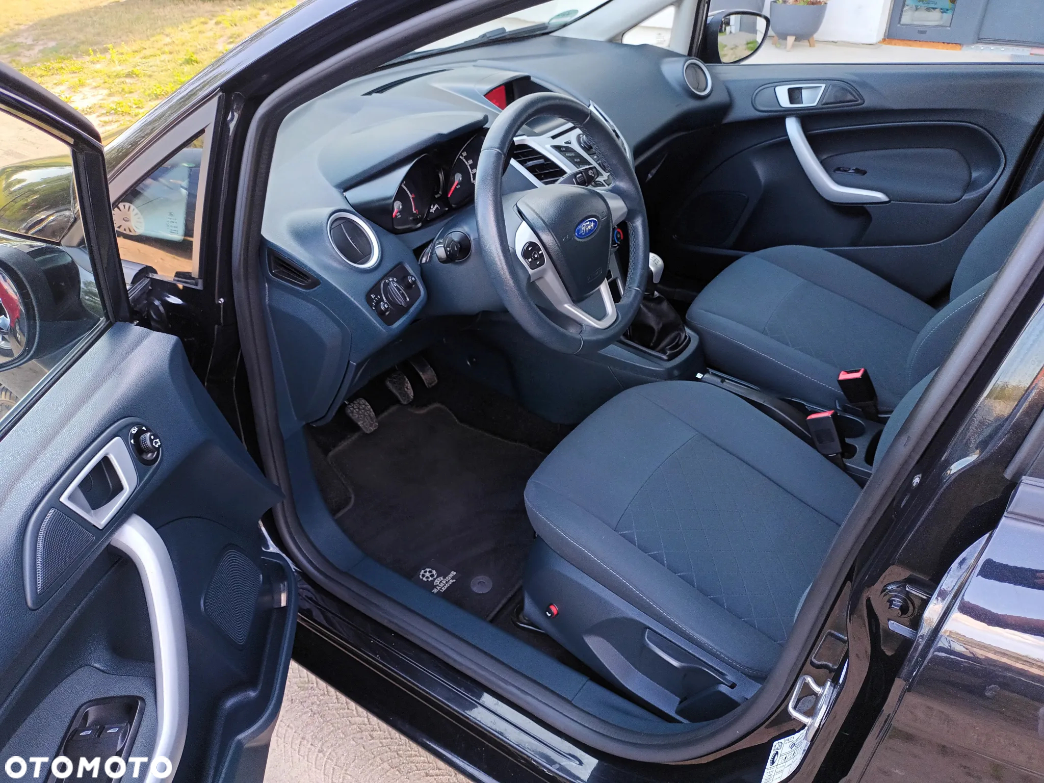 Ford Fiesta 1.25 Champions Edition - 18
