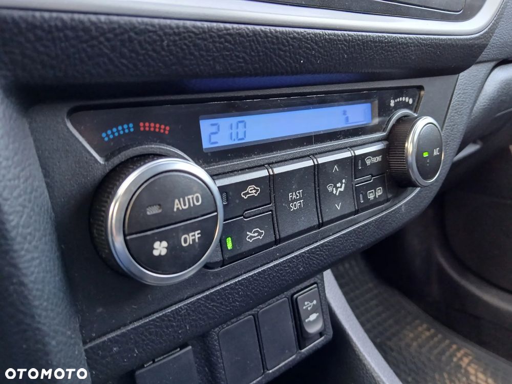 Toyota Auris 1.4 D-4D Premium - 26