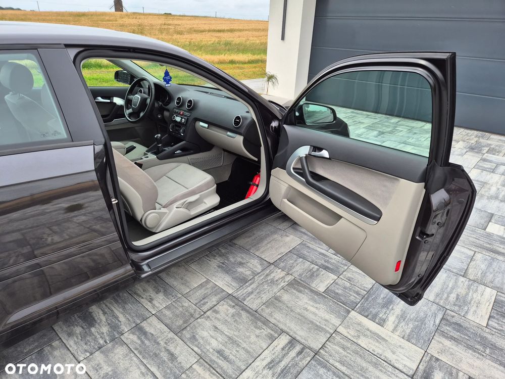 Audi A3 3-drzwiowe 1.9 TDI Ambiente - 30