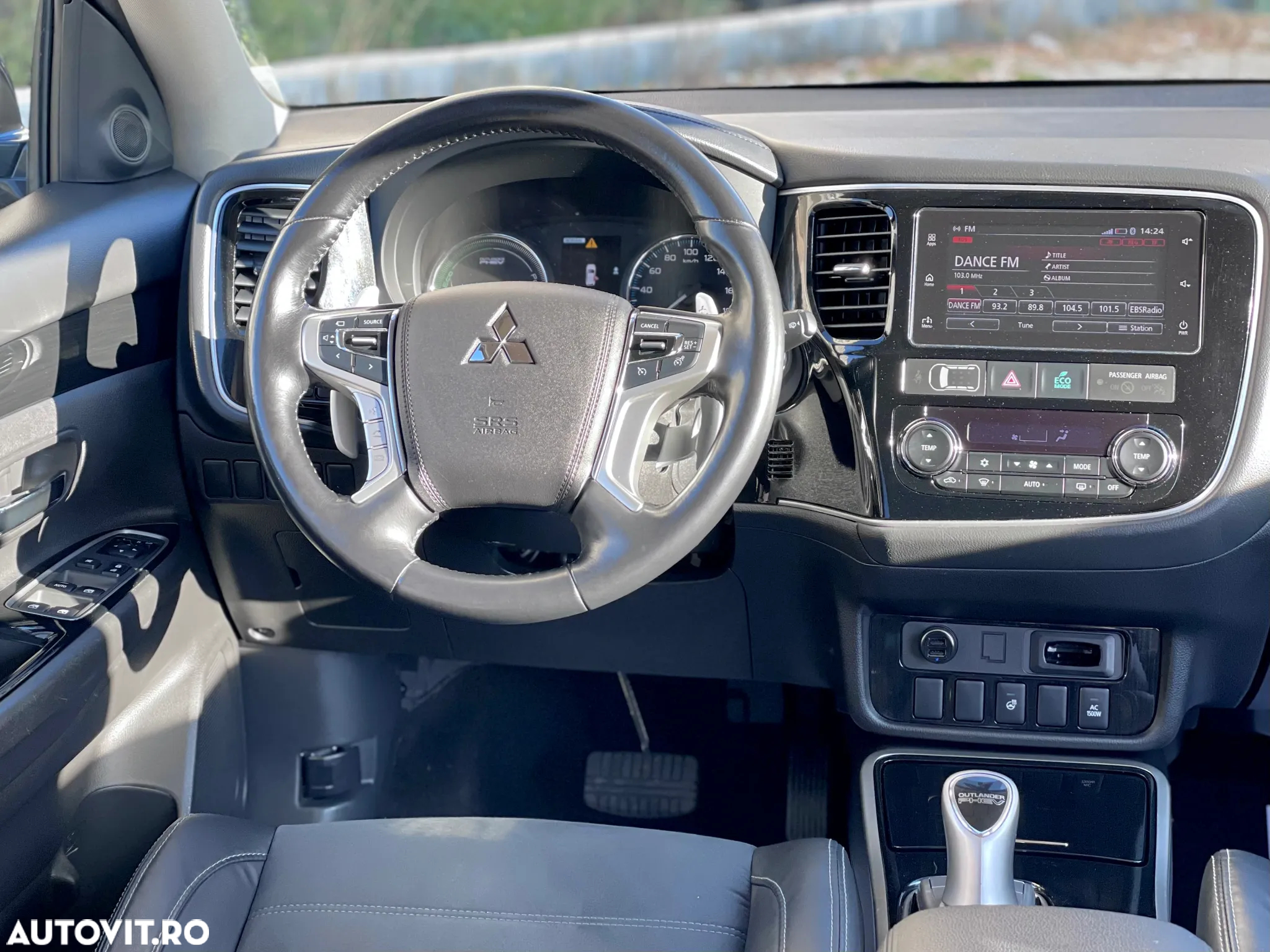 Mitsubishi Outlander - 17