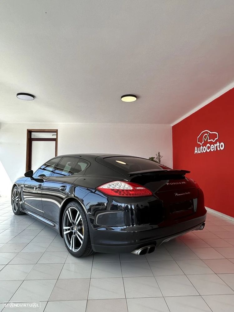 Porsche Panamera Turbo PDK - 6