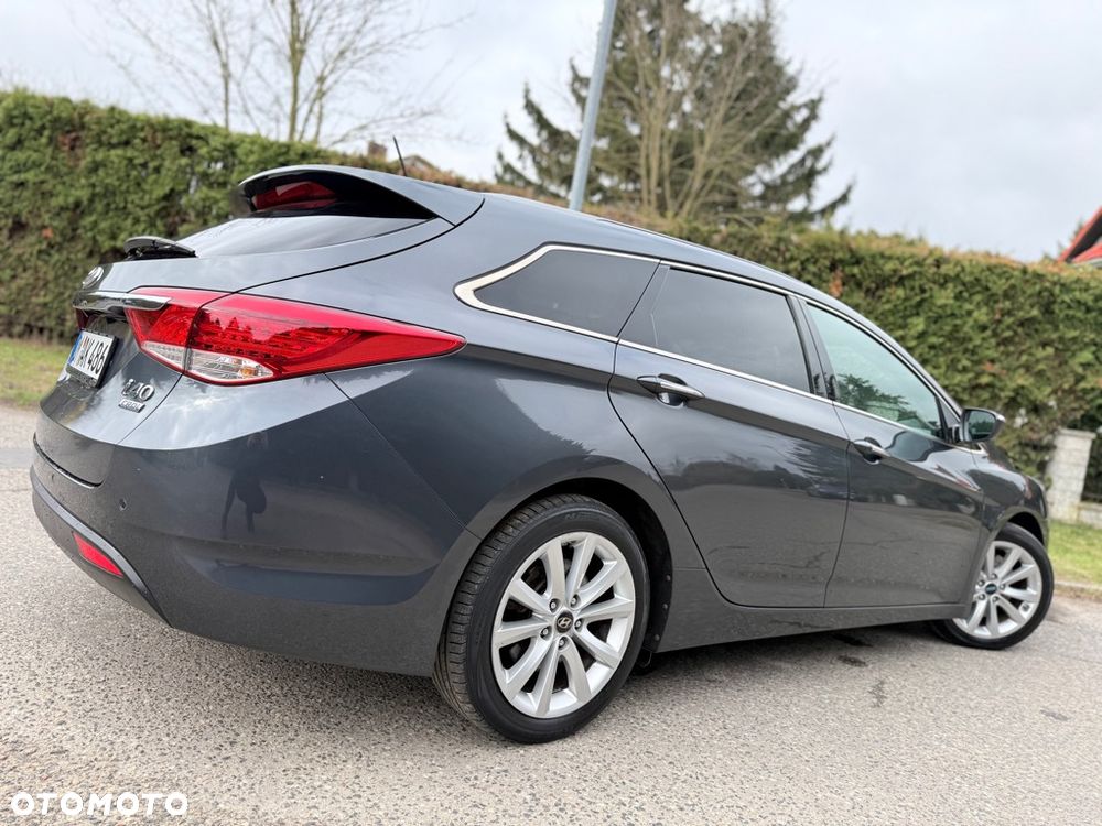 Hyundai i40 Kombi 1.7 CRDi DCT Premium - 17