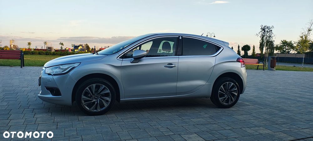 Citroën DS4 1.6 e-HDi SoChic MCP - 28