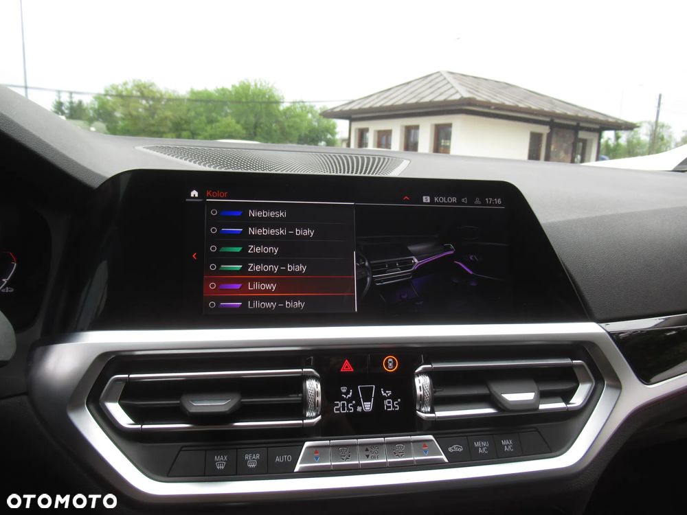 BMW Seria 3 318i Sport Line - 25