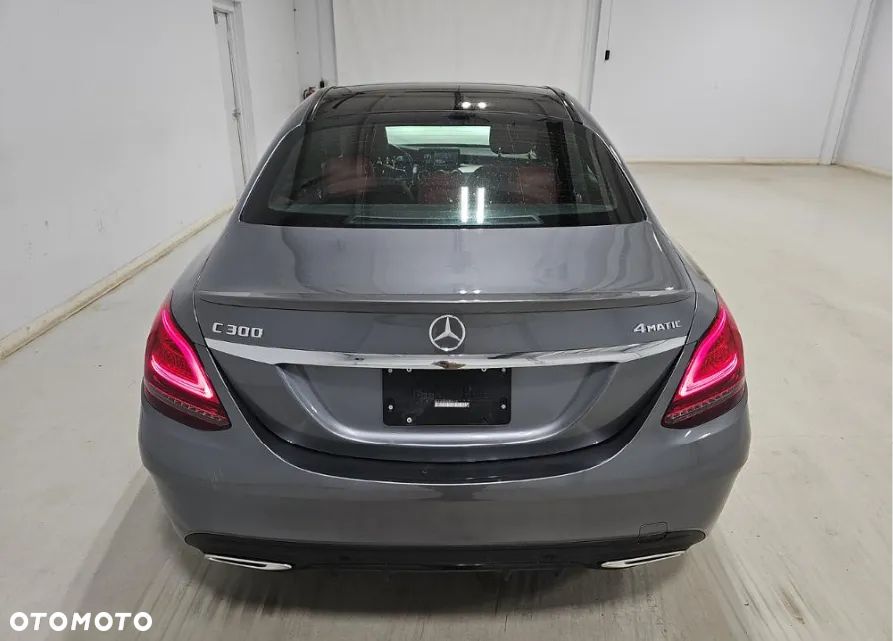 Mercedes-Benz Klasa C 300 4Matic 9G-TRONIC AMG Line - 6