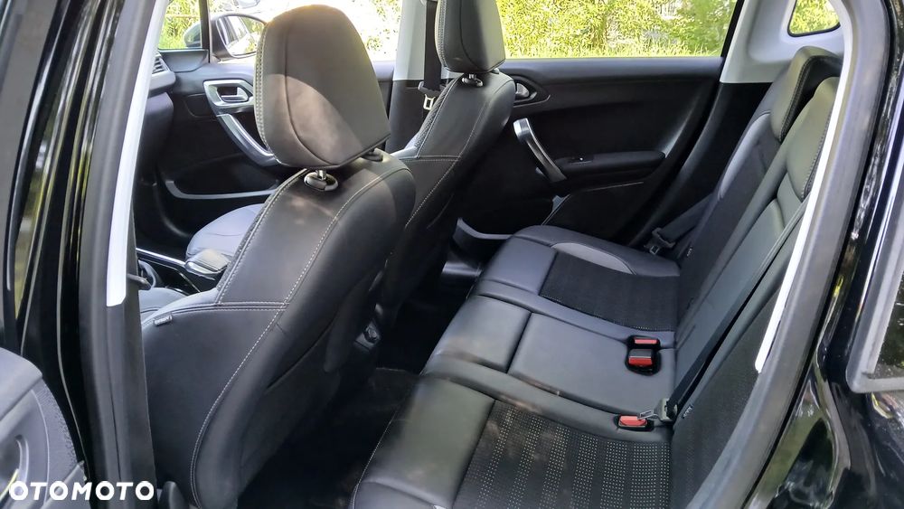 Peugeot 2008 1.6 VTi Active - 11