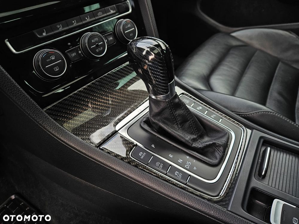 Volkswagen Golf 2.0 TDI BMT Highline DSG - 36