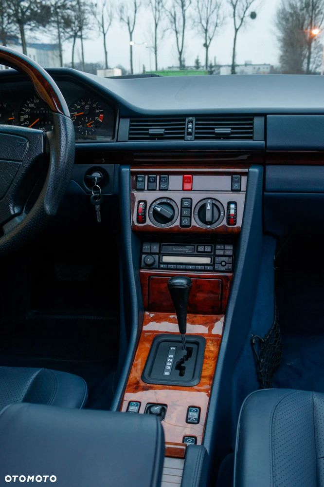 Mercedes-Benz W124 (1984-1993) - 15