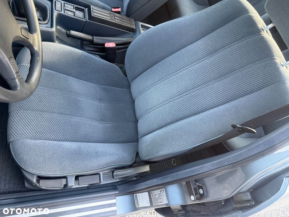 BMW Seria 5 525i - 3