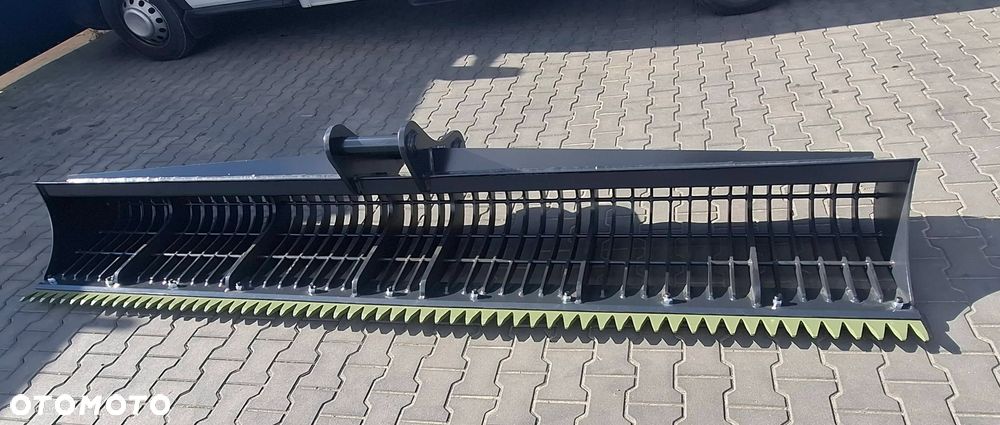 JCB - 4