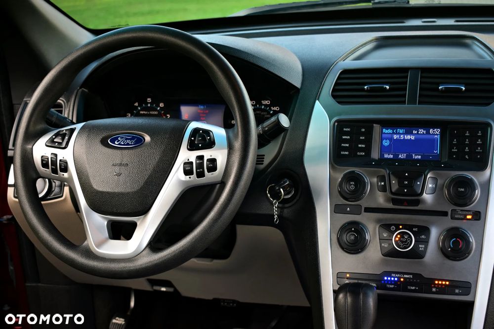 Ford Explorer - 8