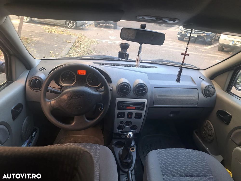 Dacia Logan - 6