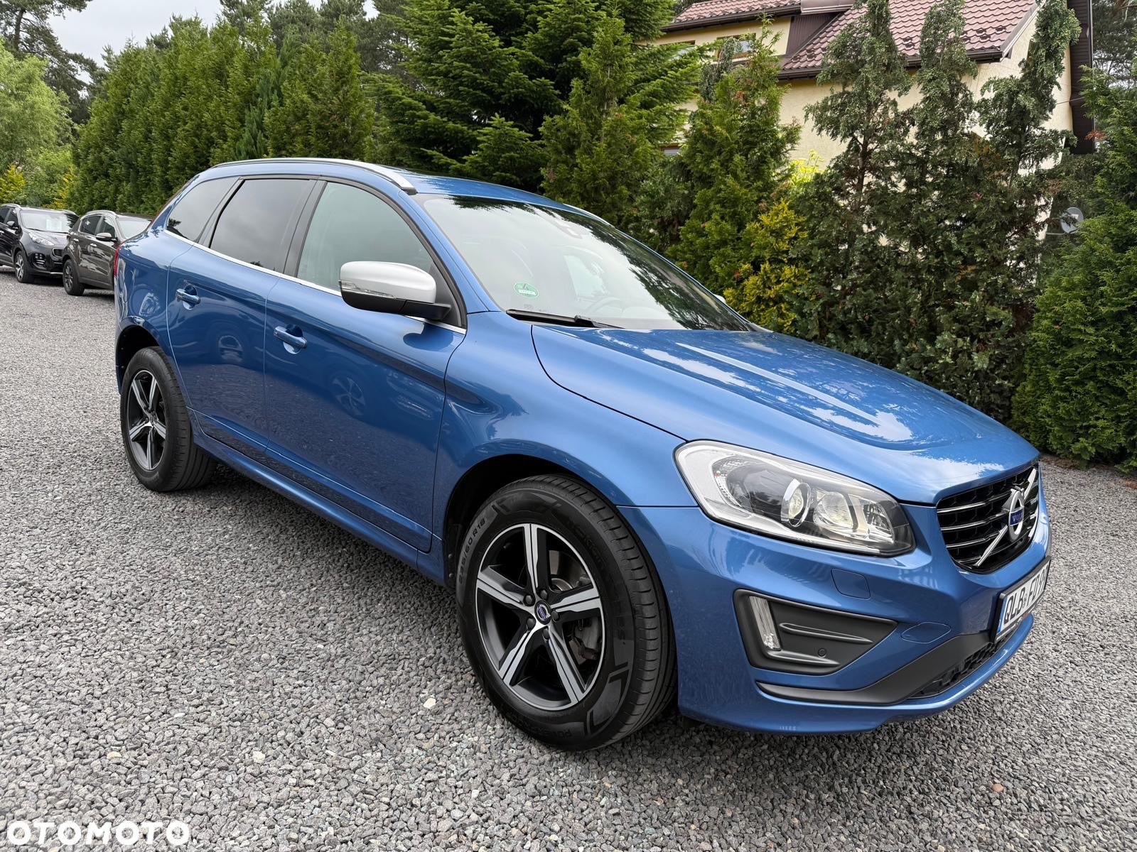 Volvo XC 60 D4 R-Design - 3