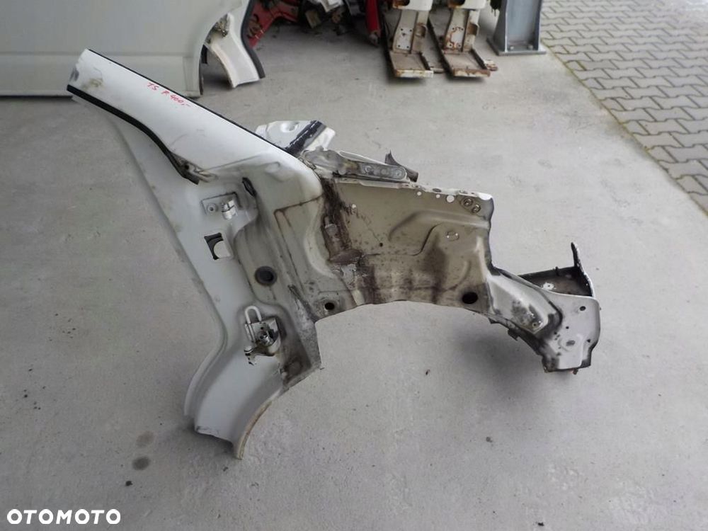 VW T5 POSZYCIE BŁOTNIKA PRAWEGO ĆWIARTKA PRAWA PRZÓD - 1