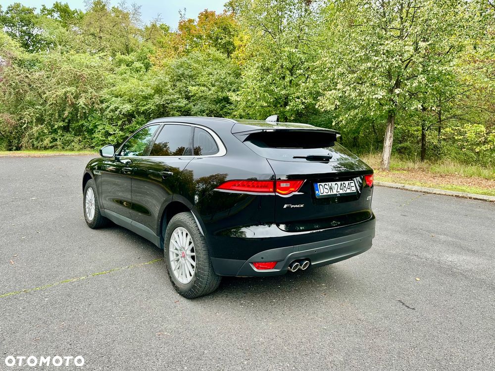 Jaguar F-Pace 2.0 i4D AWD Prestige - 9