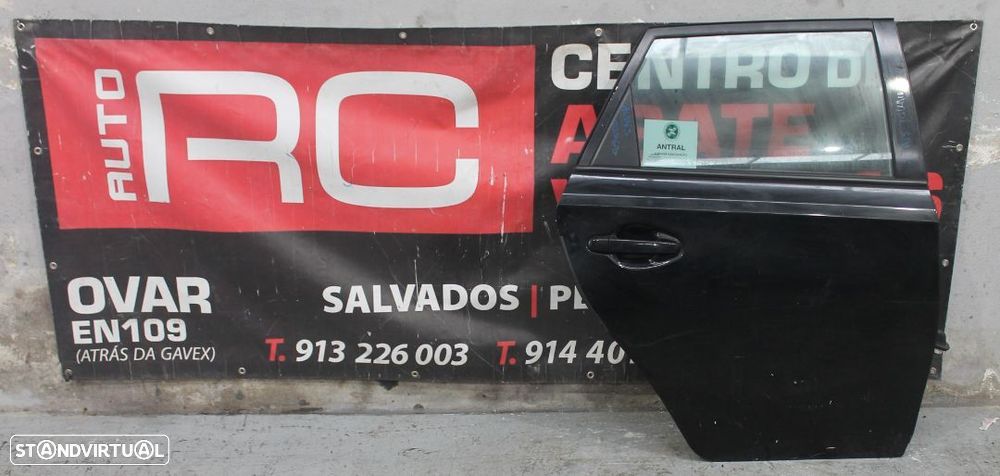 Porta da Frente do Lado Direito Toyota Auris - 1