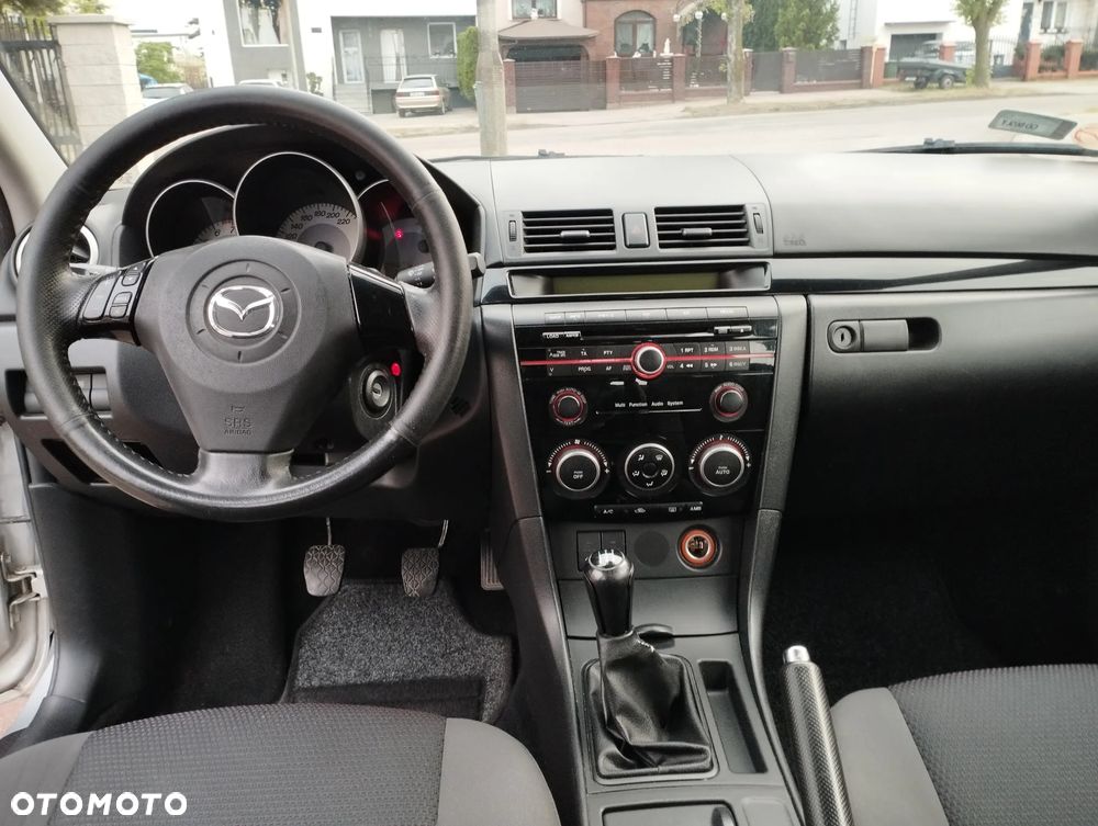 Mazda 3 1.6 MZR Active Plus - 9