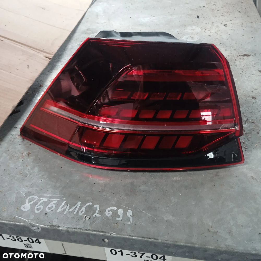 Lampa tylna lewa Golf VII lift LED 5G0945207G - 1