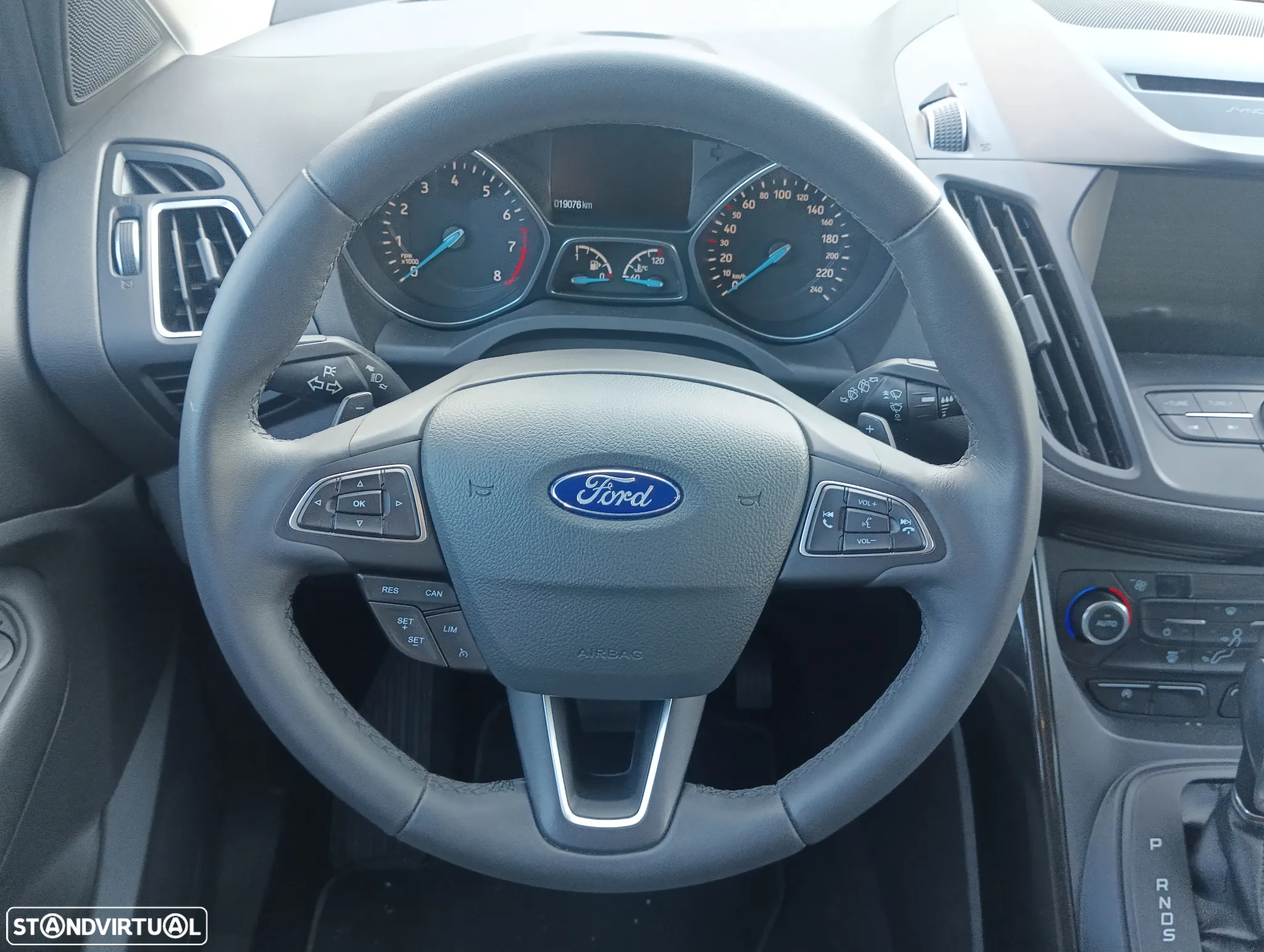 Ford Kuga 1.5 EcoBoost Titanium 4WD Powershift - 11