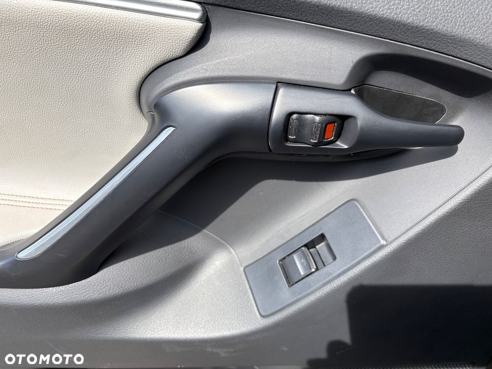 Toyota Verso 1.8 Prestige MS EU6 - 22