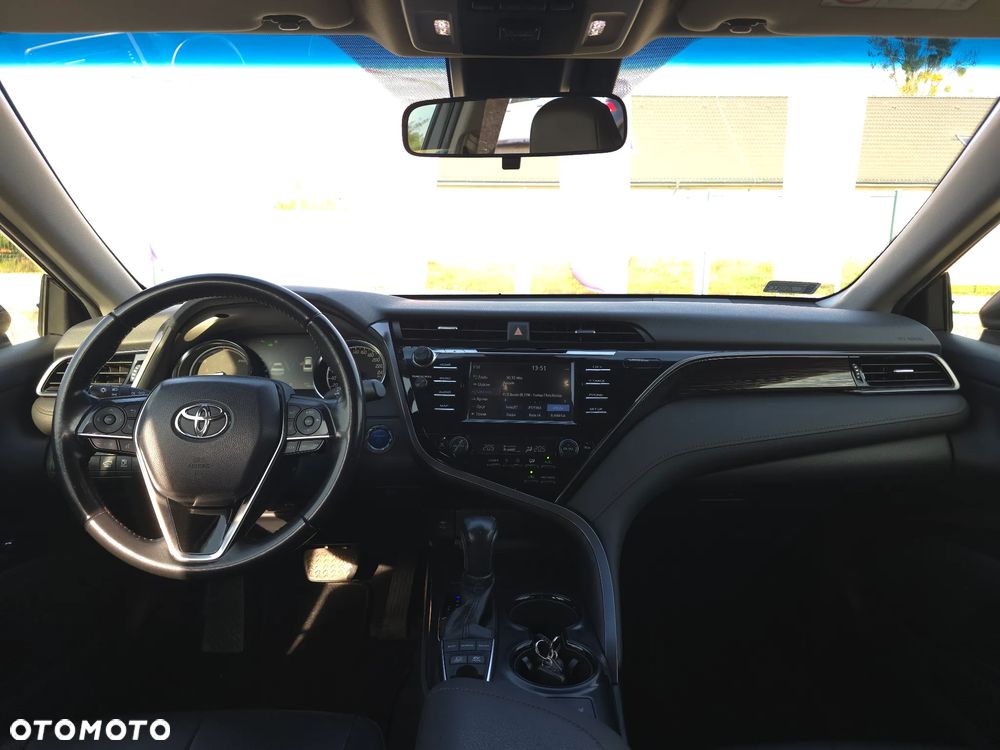 Toyota Camry 2.5 Hybrid Comfort CVT - 35
