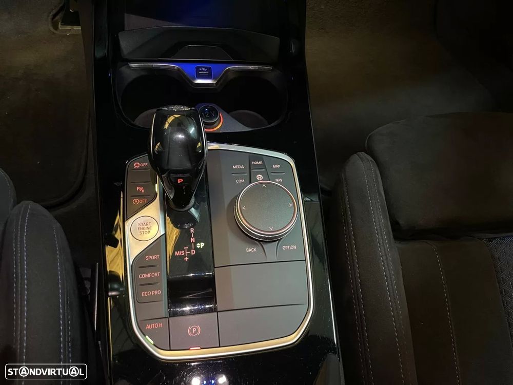 BMW 116 d Pack Desportivo M Auto - 16
