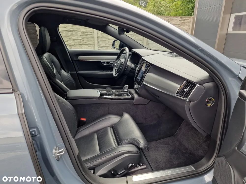 Volvo V90 T8 AWD Plug-In Hybrid R-Design - 26