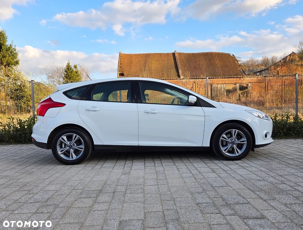 Ford Focus 1.6 Trend - 18