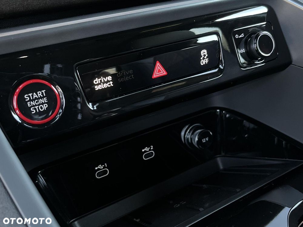 Audi Q5 Sportback - 32