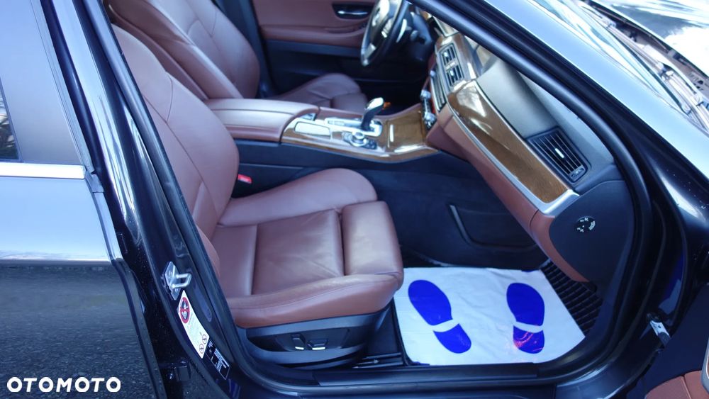 BMW Seria 5 520d Luxury Line - 37